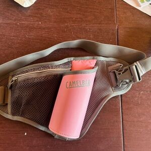 Camelbak Delaney  Fit lumbar pack. NWOT LLBean
